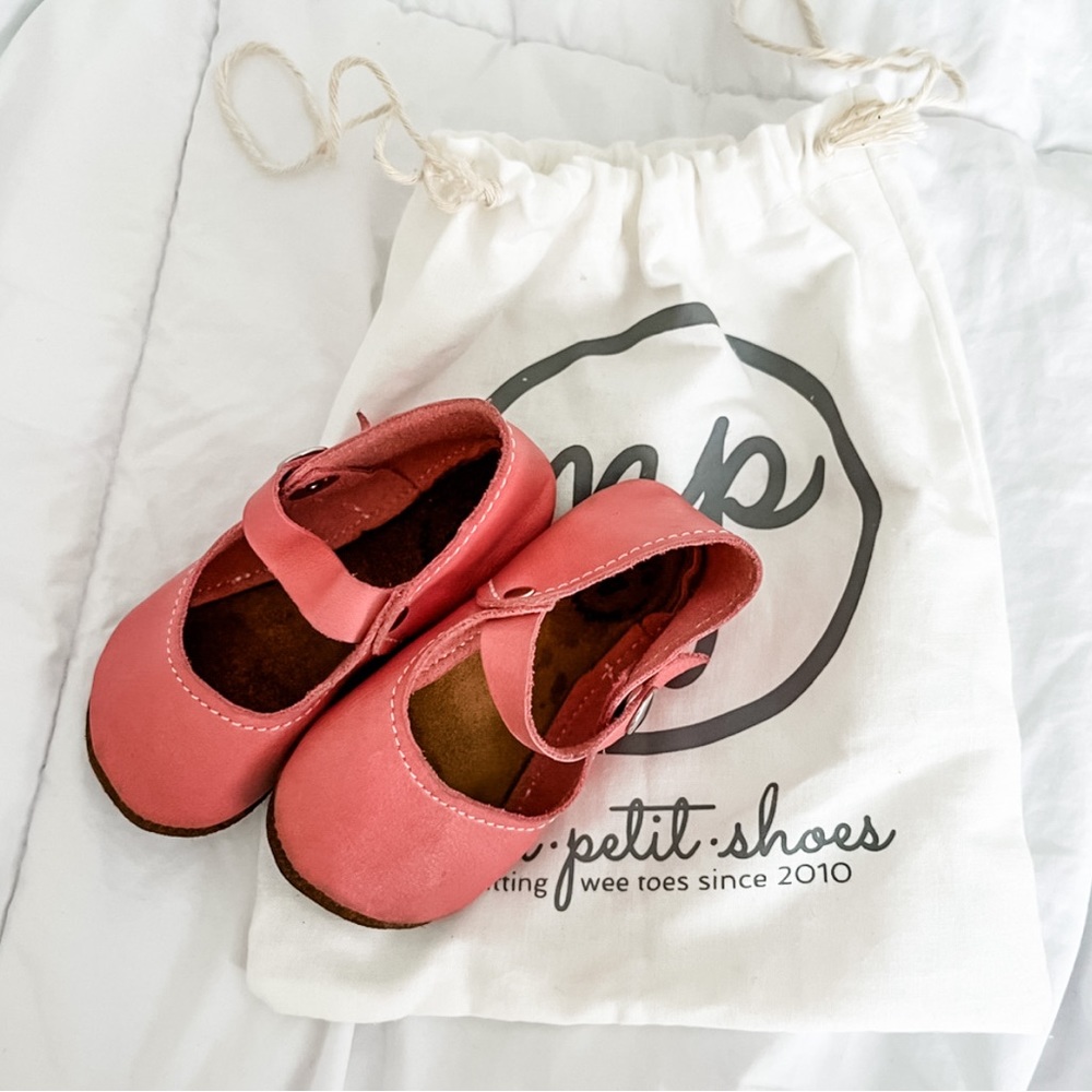 Soft Sole Leather Mary Jane Shoes | Mon Petite | Size 4
